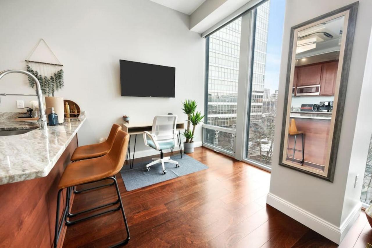 Hostwise Stays - The Washington At Chatham - Free Parking, Private Gym, More! Pittsburgh Exteriér fotografie