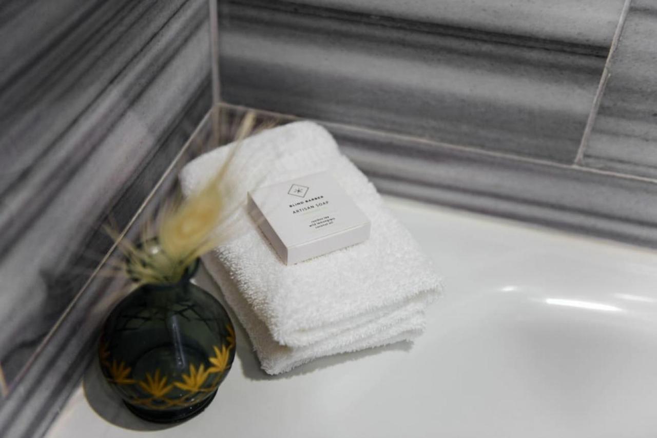Hostwise Stays - The Washington At Chatham - Free Parking, Private Gym, More! Pittsburgh Exteriér fotografie