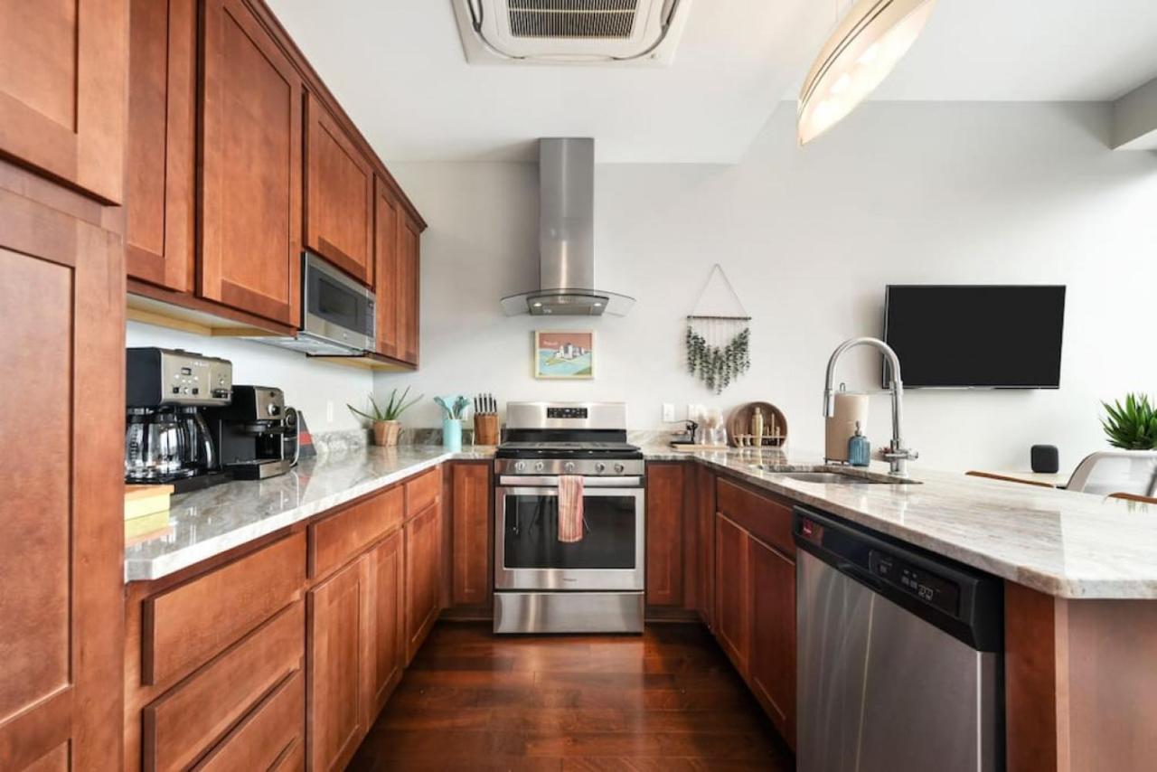 Hostwise Stays - The Washington At Chatham - Free Parking, Private Gym, More! Pittsburgh Exteriér fotografie